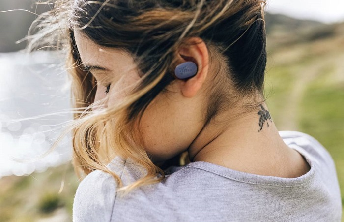 sluchátka JBL Tunde Buds vám přináší až 48 hodin výjimečného zvuku JBL Pure Bass Sound