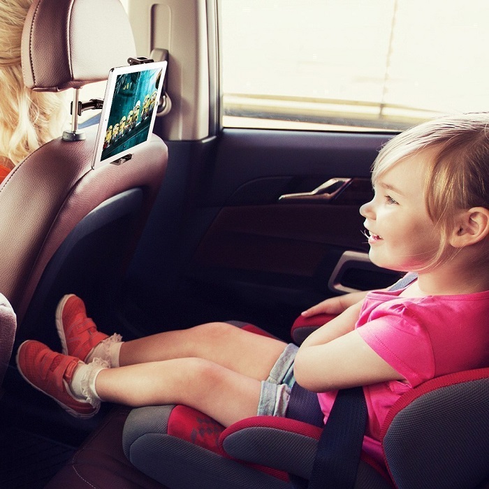 Držák na tablet nebo mobilní telefon na opěrku sedadla v autě