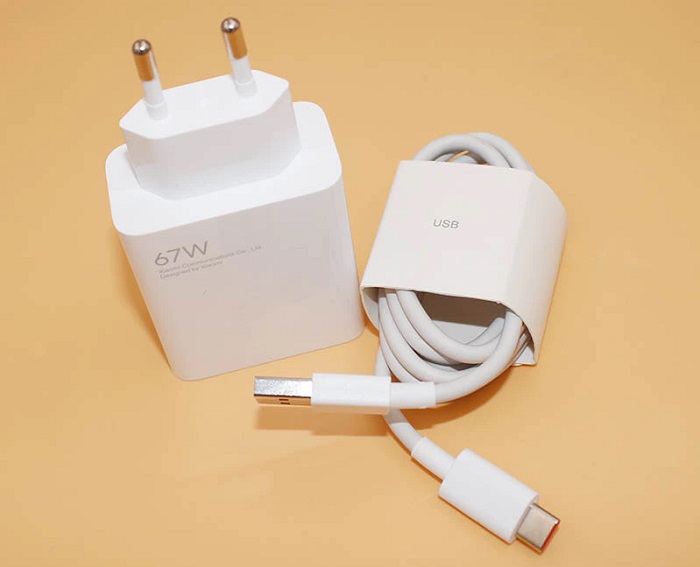Nabijecka Xiaomi MDY-12EH + Xiaomi kabel USB-C design