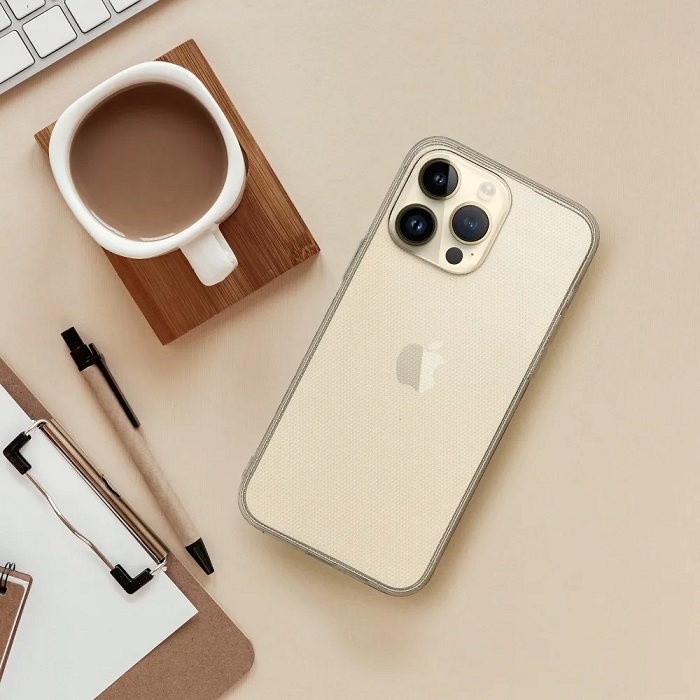 Transparentní kryt pro mobilní telefony a jeho design