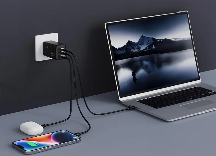 Výkonná síťová nabíječka Blue Star GaN PD 65W 