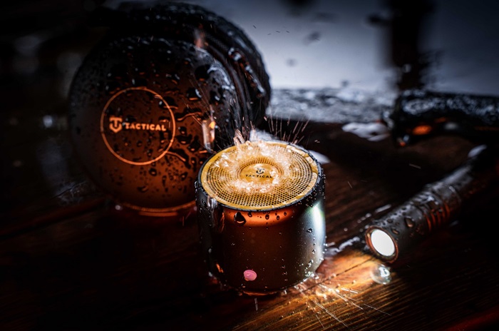 Minimalistický Outdoor Bluetooth reproduktor Tactical StrikeBase AllTerrain vám poskytne dokonalý zvukový zážitek